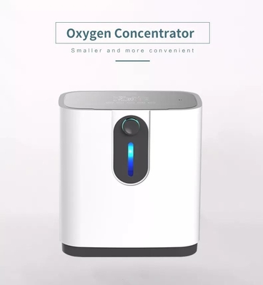 Famiglia elettrica generatore del concentratore dell'ossigeno da 5 litri con il nebulizzatore ed il serbatoio di acqua